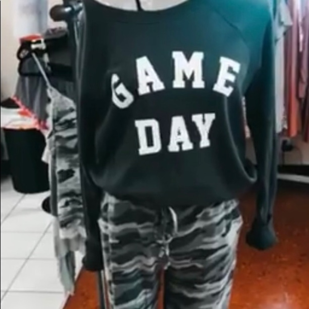 Game day graphic lounge crew neck and sweat set